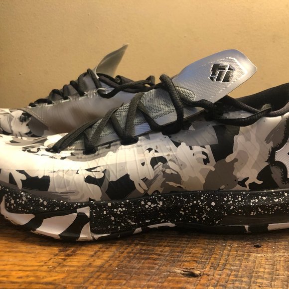 KD 6 Black/Grey/White Easter Edition - Picture 2 of 5